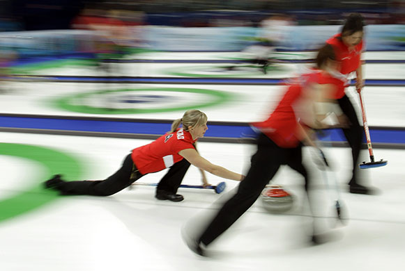 Winter Olympics day 5: US curlers get set to sweep in a match against Japan 