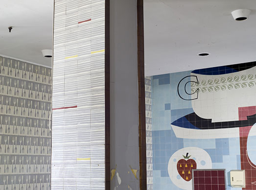 Lewis's fifth floor: Column and tile mosaic