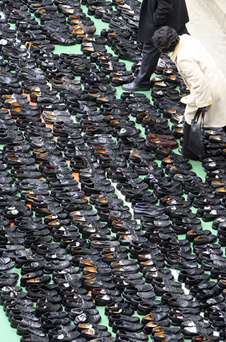 korean shoe thief: 1,200 pairs of shoes stolen by a South Korean man