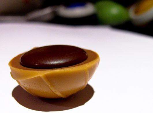 Cagey 75's macro: Cagey 75 participates in the macro photography monthly assignment