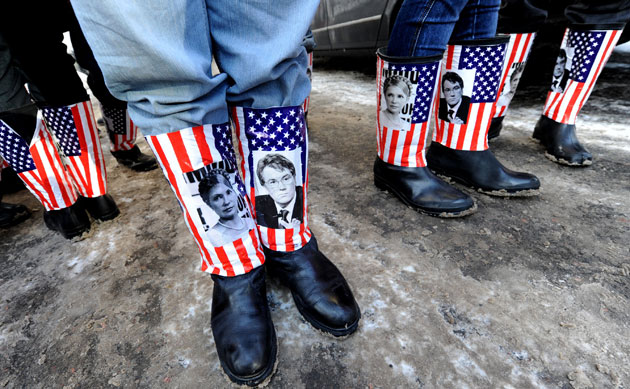 Eyewitness: Moscow, Russia: Members of the pro-Kremlin youth group Nashi