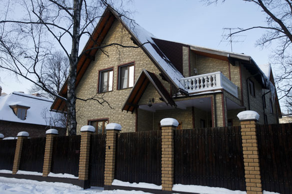 Sokol Village Moscow: Illegally-built house at the Sokol Village