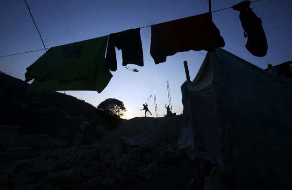 24 hours: Tent city in Haiti