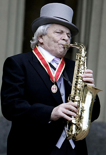 John Dankworth: 2006: John Dankworth plays his saxophone at Buckingham Palace