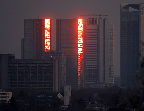 24 hours in pictures: Deutsche Bank hedaquarters in Frankfurt, Germany