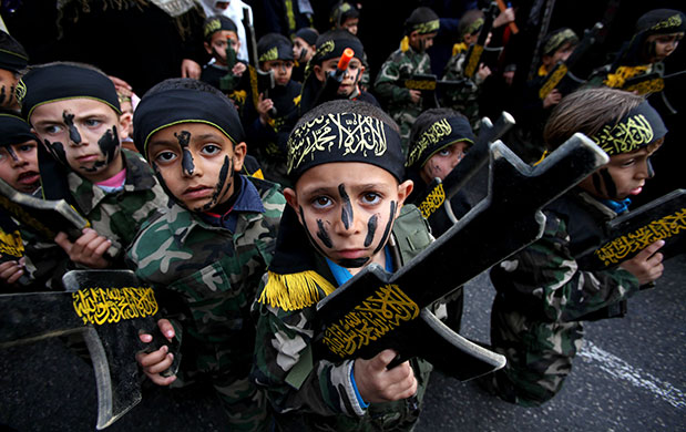 24 hours in pictures: Gaza City, Gaza: Palestinian Islamic Jihad supporters