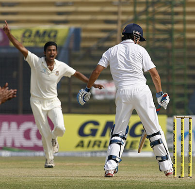 Bangladesh v England Day1: Hossain appeals unsuccessfully for dismissal of Cook