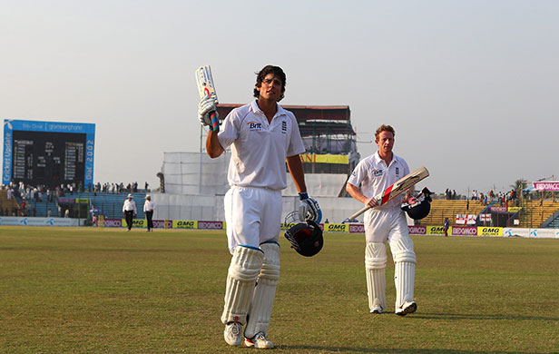 Bangladesh v England Day1: Cook acknowledges the applause after scoring 158 not out