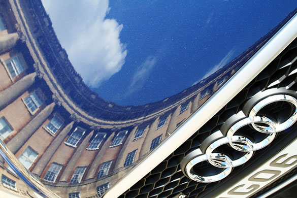 in pictures: building: sports car reflecting The Royal Crescent