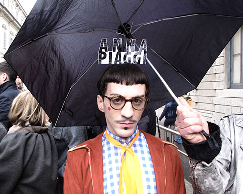 Face hunter: eccentricity in Milan