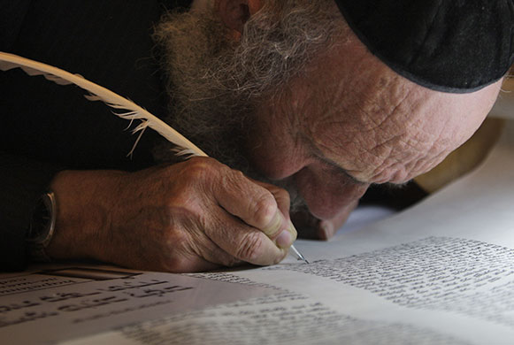24 hours in pictures: Tora for Hurva synagogue in Jerusalem