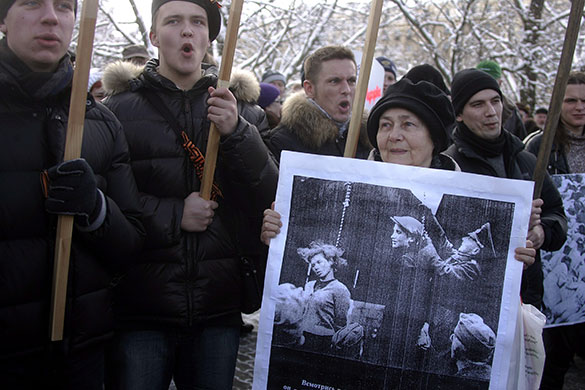 Legionnaires' Day Latvia: Counter-demonstrators protest against Legionnaires' Day events 