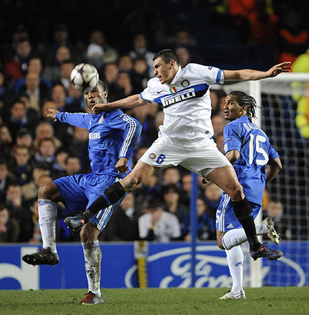 Chelsea v Inter: Lucio challenges Drogba