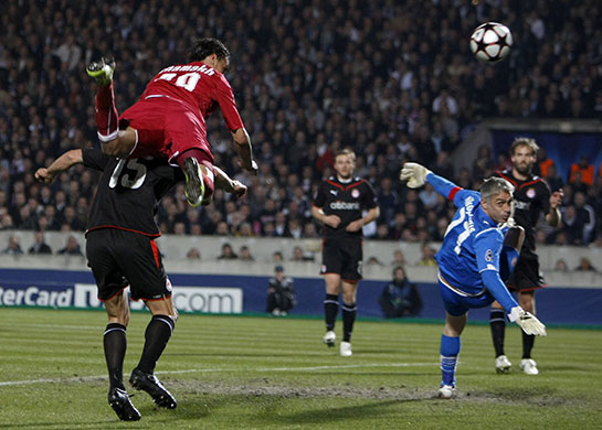 Champions League: Marouane Chamakh scores the winning goal