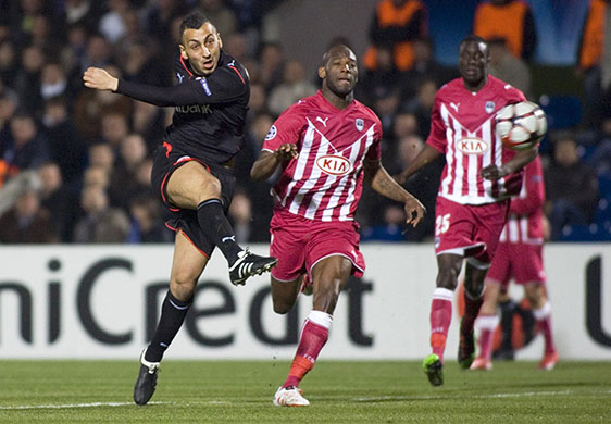 Champions League: Olympiakos' Mitroglou scores to equalise against Bordeaux