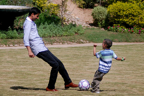 Sahil Saeed 2: Sahil Saeed plays football with his father Raja Naqqash during the reunion