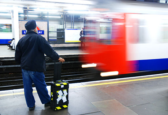 In Pictures: boredom: waiting for the tube