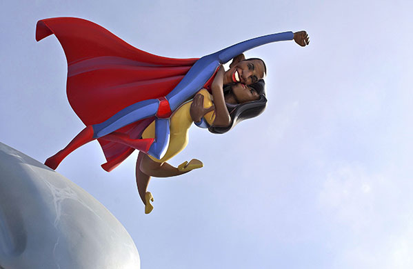 Las Fallas in Valencia: Las Fallas in Valencia sculptures