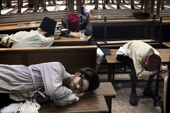 24 hours in pictures: Jewish feast of Purim in Jerusalem