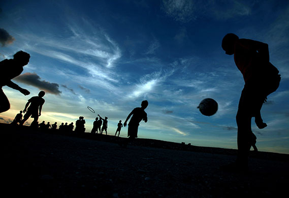 24 hours in Pictures: Indonesian football players