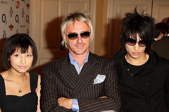 Paul Weller Timeline: Musician Paul Weller and his children Leah and Nat 
