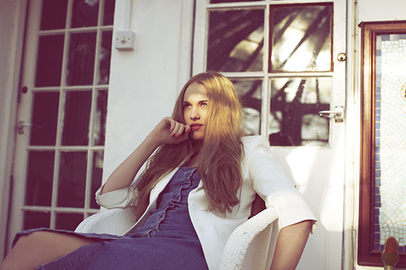 70s style: 70s style fashion shoot