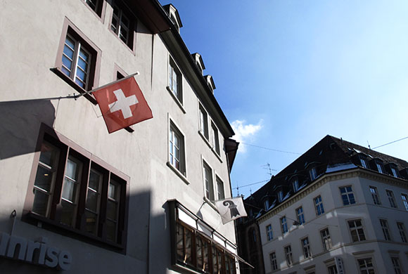 Face Hunter: Basel : Swiss flags