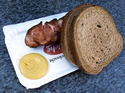 Face Hunter: Basel : Swiss-German BBQ sausage