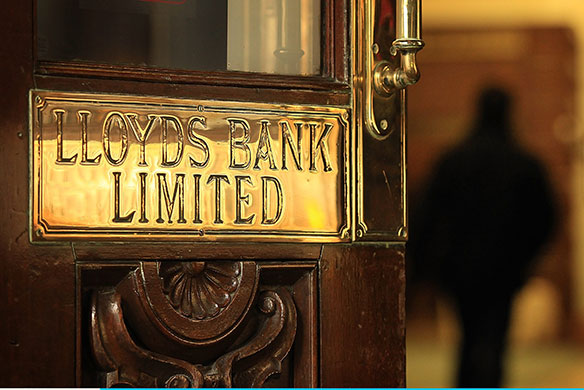 week in business: Lloyds Banking Group Misses Estimates