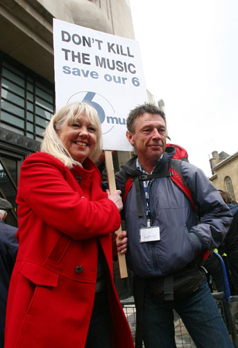 Save 6 Music protest: DJs Liz Kershaw (left) and Andy Kershaw