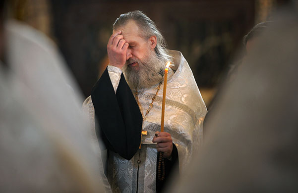 moscow bombs aftermath: religious service for moscow bomb victims at Christ the Saviour Cathedral 