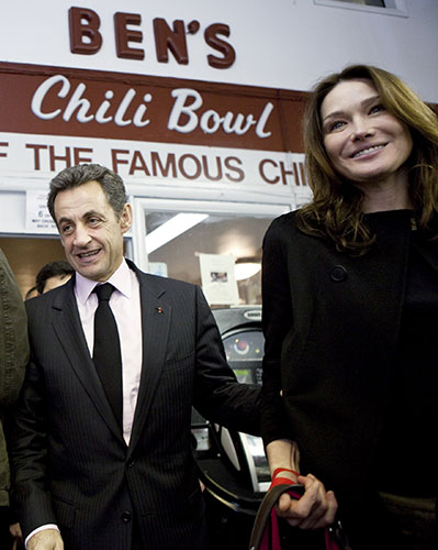 Sarkozy in the US: Nicolas Sarkozy and his wife at Ben's Chili Bowl in Washington