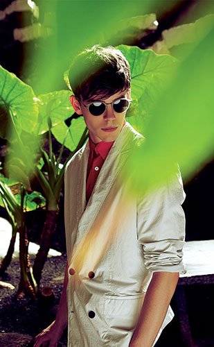 Fashion shoot: Men in red: Fashion shoot: Men in red