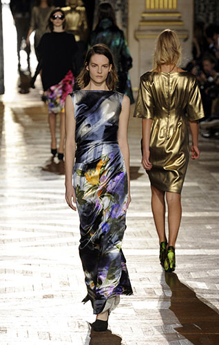 Paris Fashion Week: Paris Fashion Week Dries Van Noten