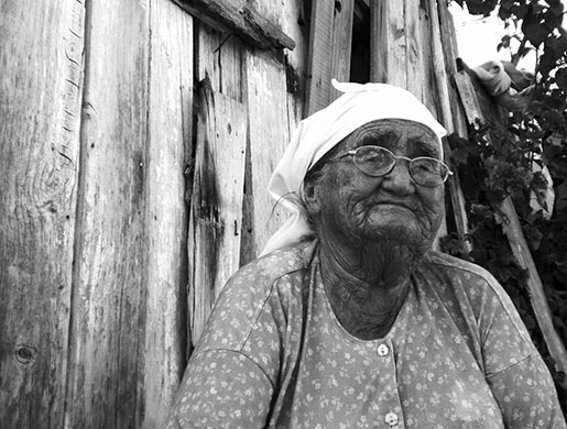 In pictures: Maturity: stall selling bangles in Turkey