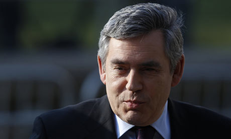 Brown visits soldiers in Afghanistan amid defence row 