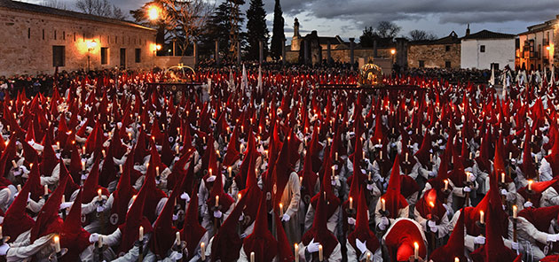 Holy week: Zamora, Spain: Penitents take part in the Procesion del Silencio