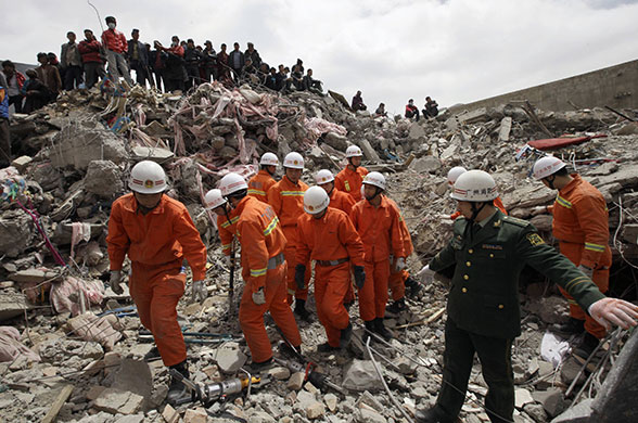 china earthquake: Rescuers search for victims in Jiegu