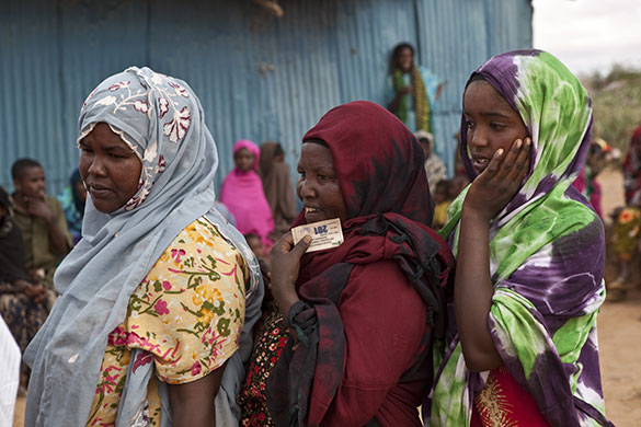 Week in business: Somalian refugees wait for aid in October Camp