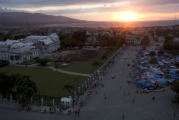 24 hours in pictures: Sunset over Port-au-Prince, Haiti