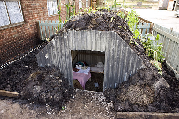 Blitz Street: Tony Robinson presents Blitz Street