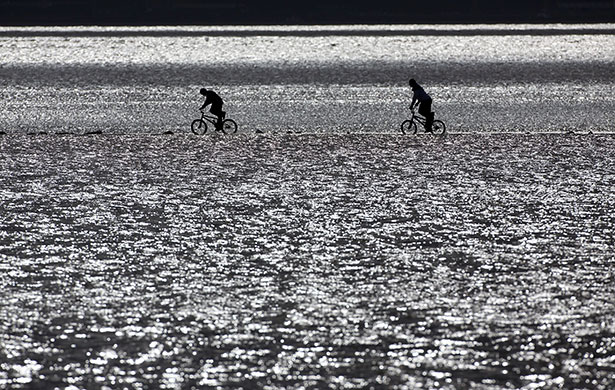 24 hours: West Kirby, UK:  Youngsters starting their Easter break cycle 