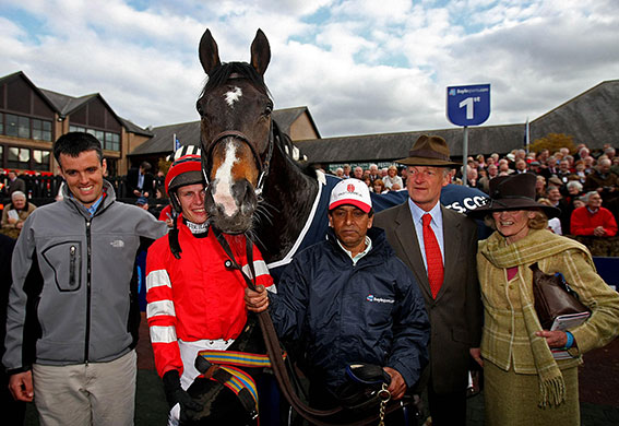 24sport: Golden Silver, jockey Paul Townend and trainer Willie Mullins celebrate