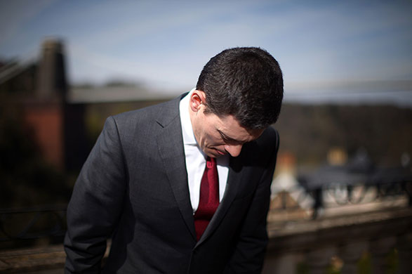 Election week 3: gordon brown meets locals in bristol and gloucester on his election tour