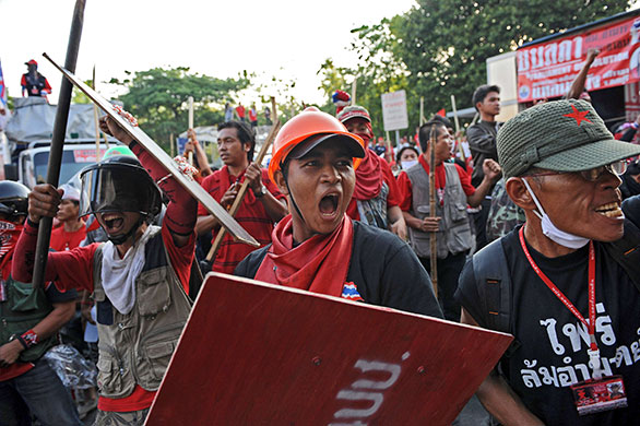 Thailand's red shirt demo: Thainland's red shirt protests continue 