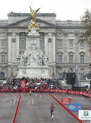 london marathon: Liliya Shubukhova of Russia wins the Women's marathon