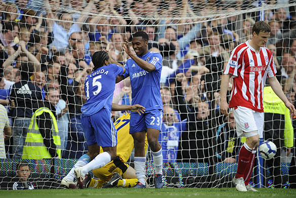 Chelsea V Stoke City : Chelsea v Stoke City football match by Tom Jenkins 