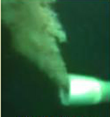 deepwater horizon: oil leaking from the drill pipe of the Deepwater Horizon after it sank 