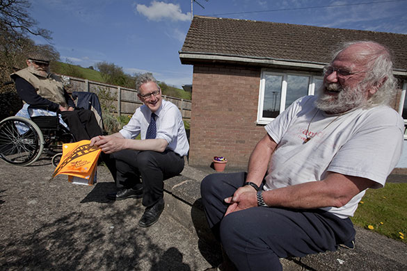 Lembit Öpik  : Lembit Öpik out canvassing 