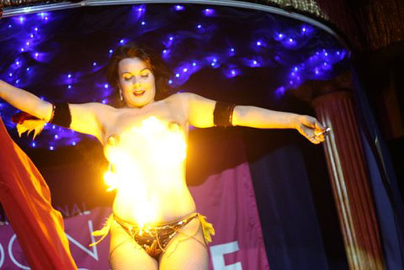 London Burlesque Week: Beeby Rose heats up the festival with her fire phoeni